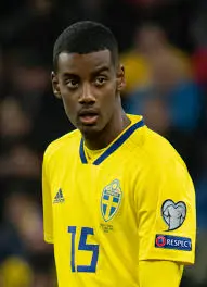 The Impact of Alexander Isak in Today’s Football Scene