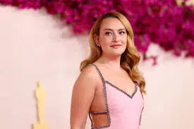 Amelia Dimoldenberg: The Rise of a Comedy Sensation