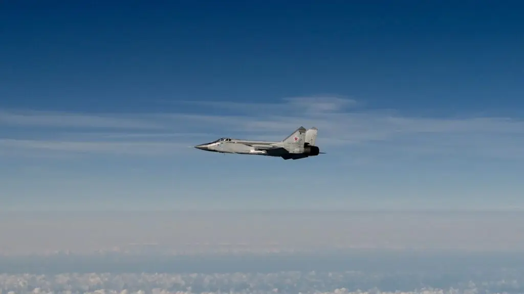 La Présence des Avions Russes en Estonie : Enjeux et Réactions