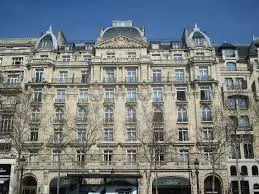 The Allure of Champs Elysees: Paris’s Iconic Boulevard