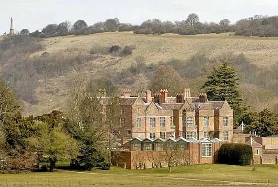 Exploring Chequers: The Prime Minister’s Historic Retreat