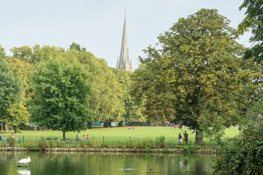 Discover Clissold Park: A Jewel of North London
