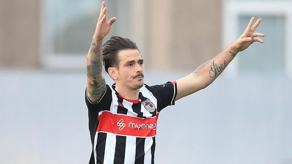 Grimsby Town vs Cheltenham: A Clash of Ambitions