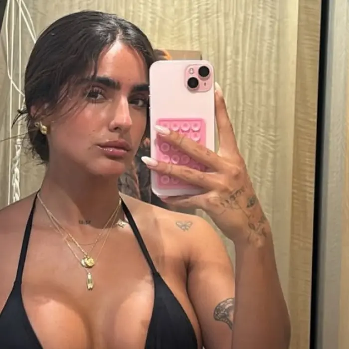 The Artistic Journey of Isabella Ladera