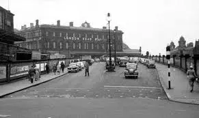 Exploring Manchester Piccadilly: The Heart of the City