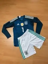 Manuel Neuer: The Legendary Goalkeeper of Modern Football