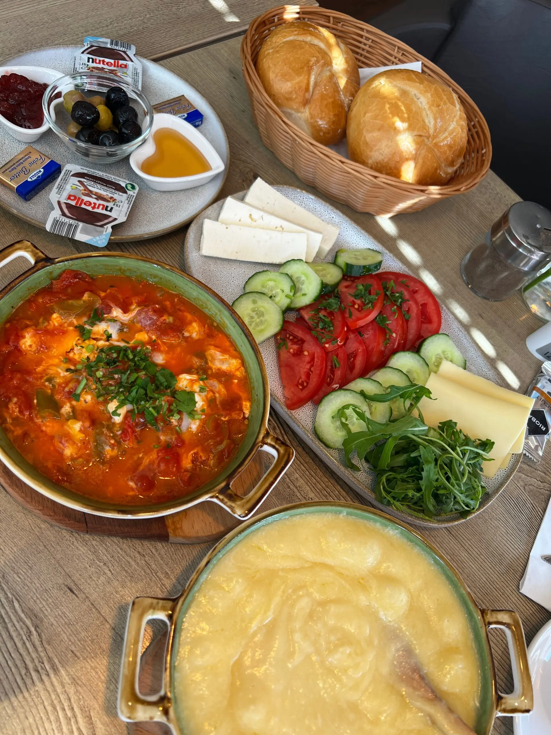 Guide to Finding Restaurants Near Me: Discover Local Dining