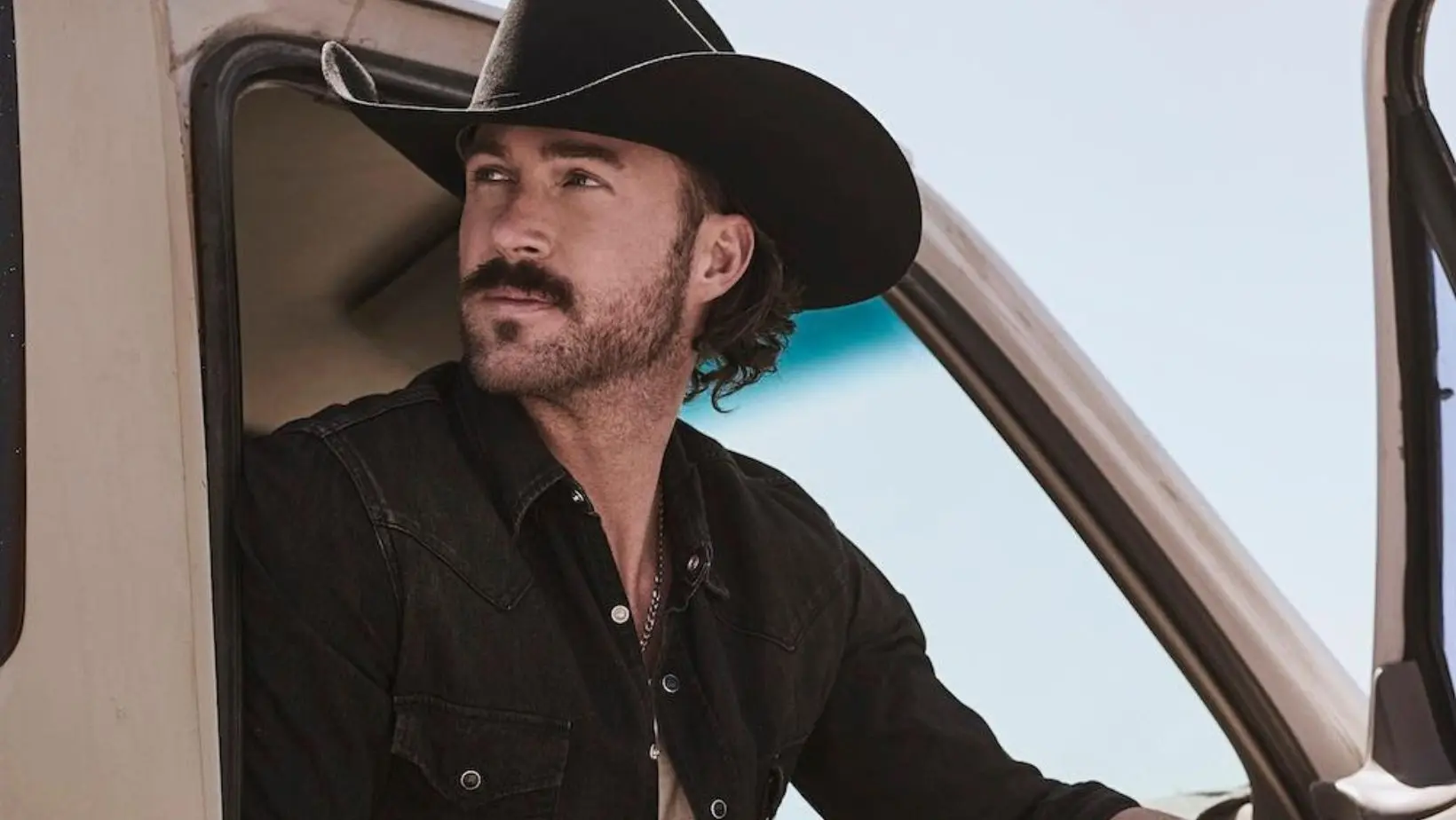 Riley Green: The Rising Star Transforming Country Music