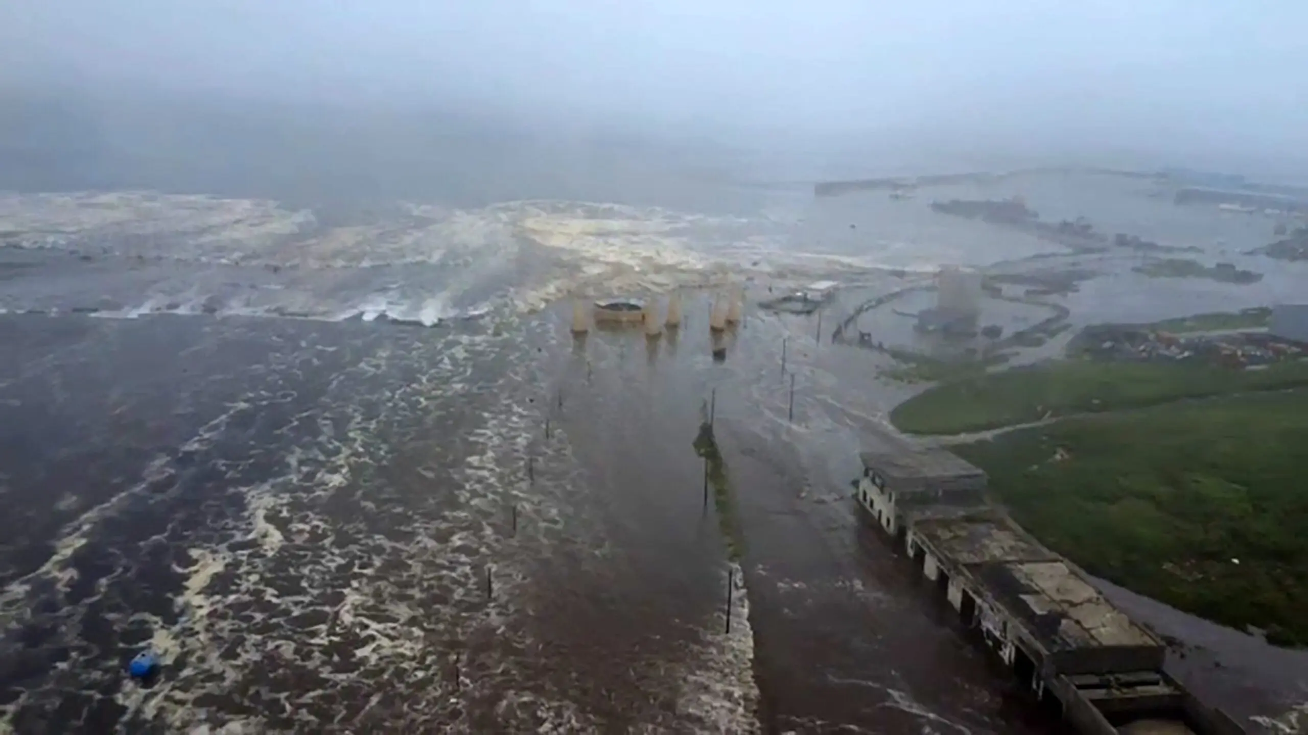 Recent Earthquakes and Tsunami Threats in Russia