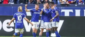 Hannover 96 vs Schalke: A Clash of Bundesliga Giants