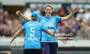 Heather Knight: Leading the Charge in Women’s Cricket
