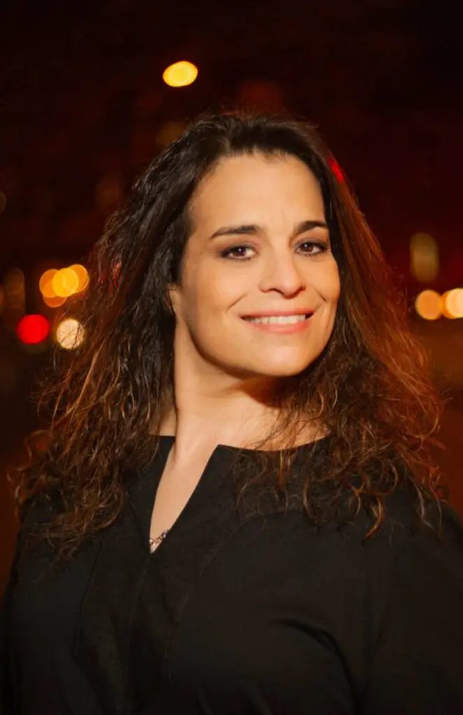 The Comedic Brilliance of Jessica Kirson