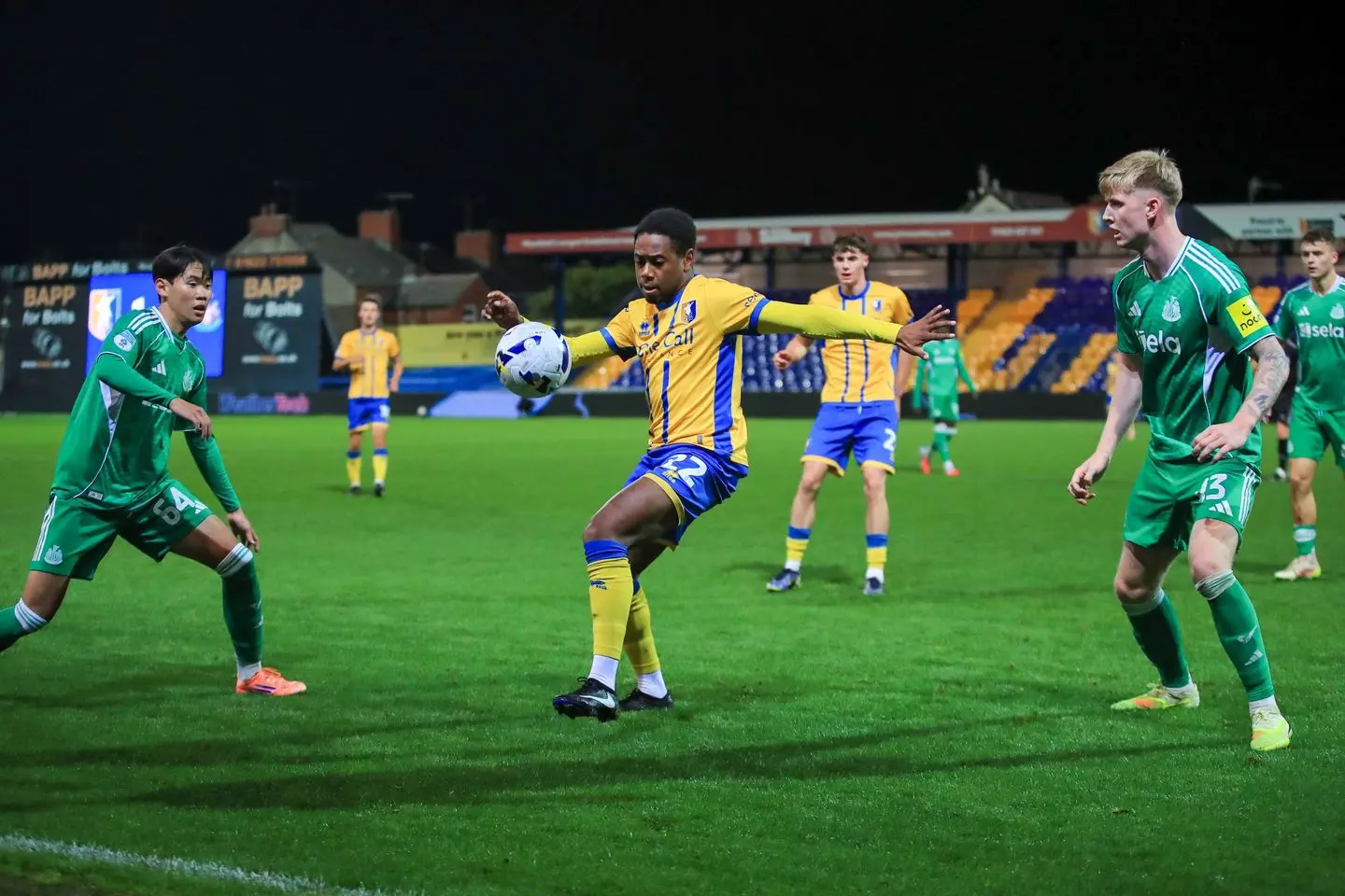 Mansfield Town Set to Face Newcastle United U-21