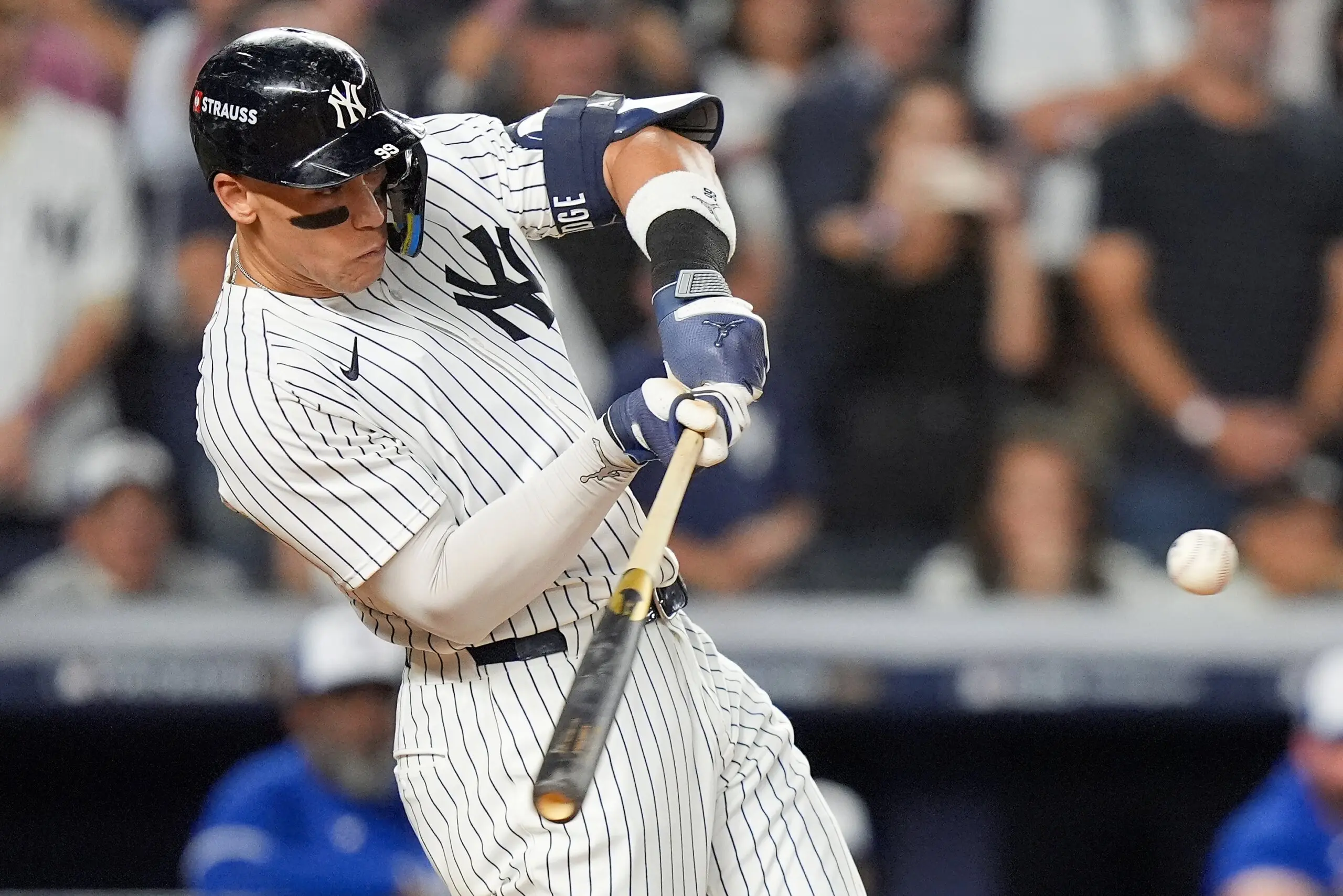 Yankees vs Blue Jays: A Thrilling 2023 Rivalry