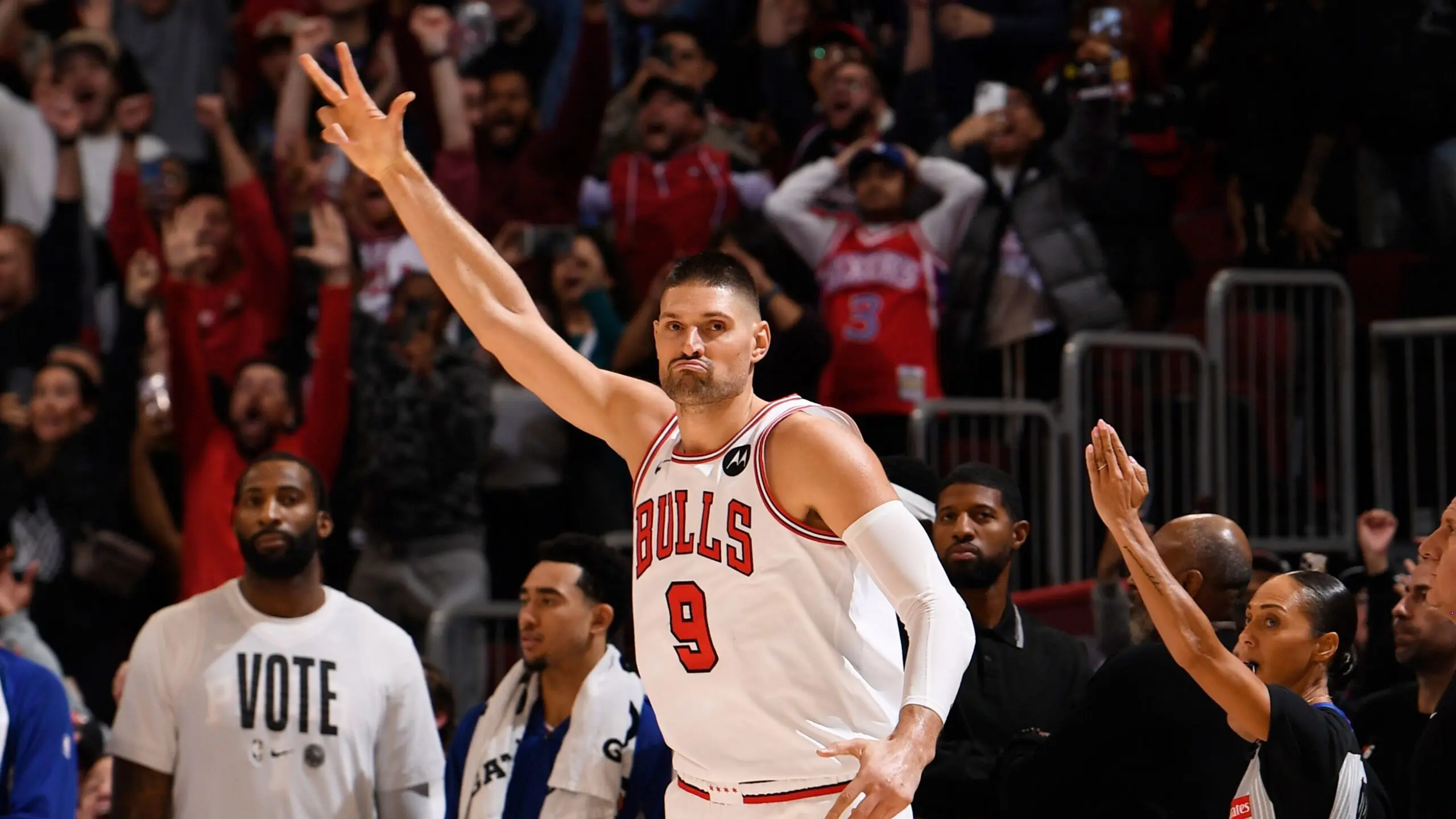 Bulls vs 76ers: A Historical and Current Perspective