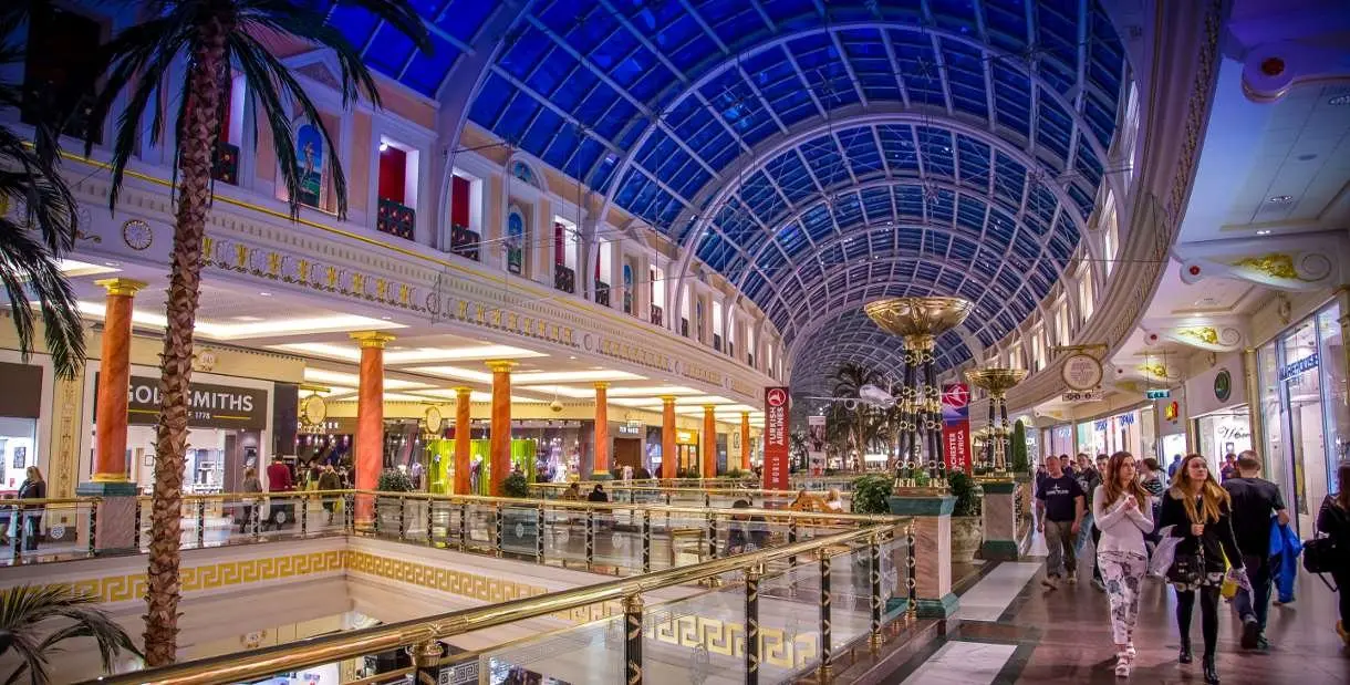 Exploring the Trafford Centre: A Premier Shopping Destination