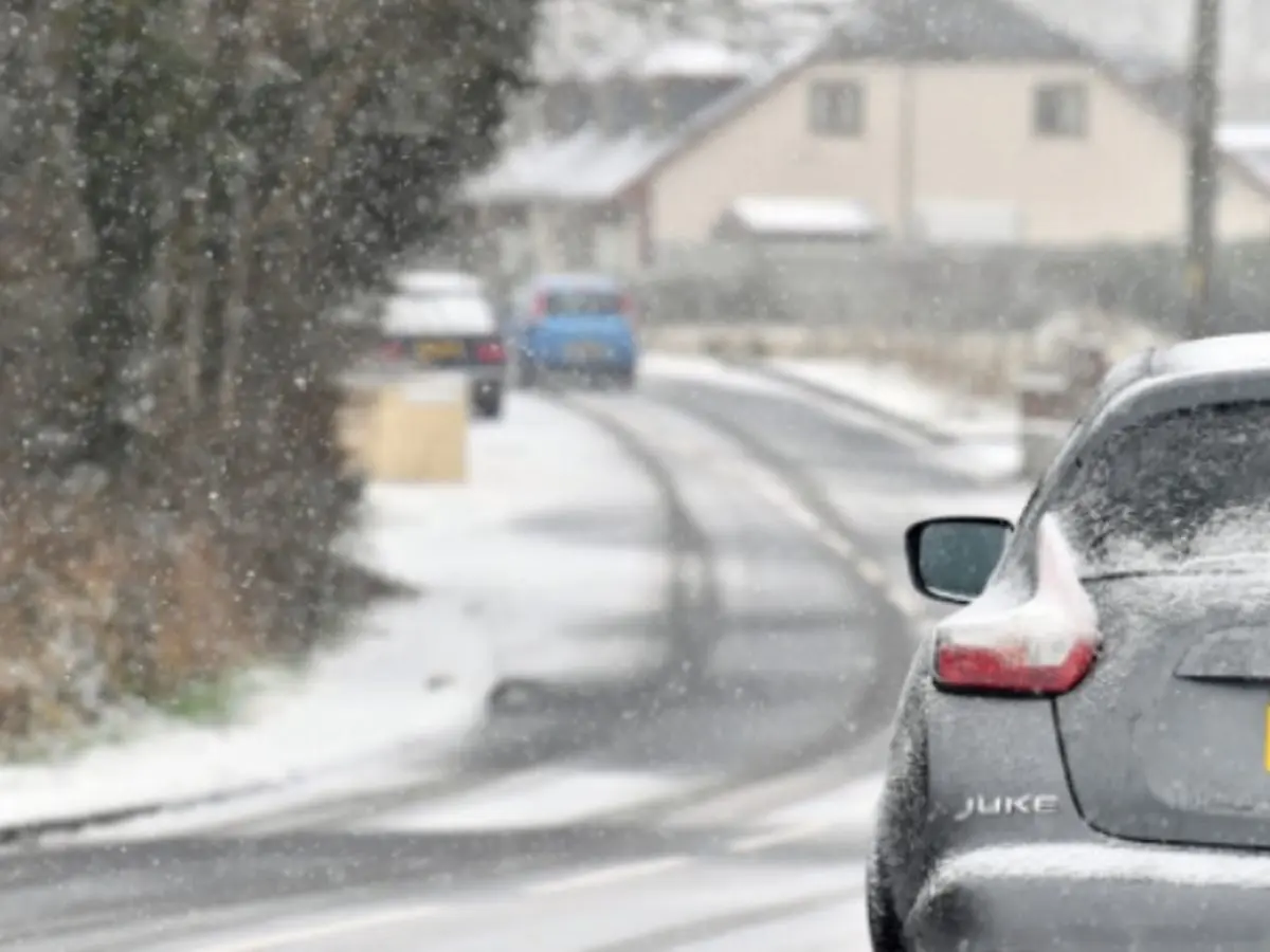 UK Snow: Current Forecast and Impacts on Daily Life