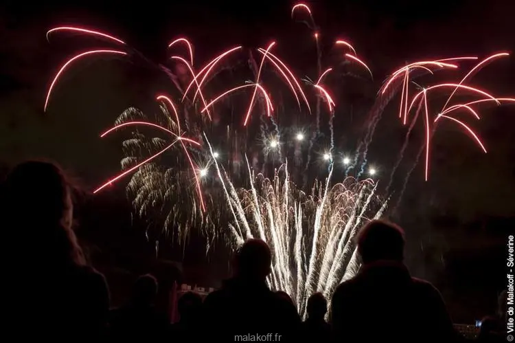 When is Bonfire Night 2023 and Why Do We Celebrate It?