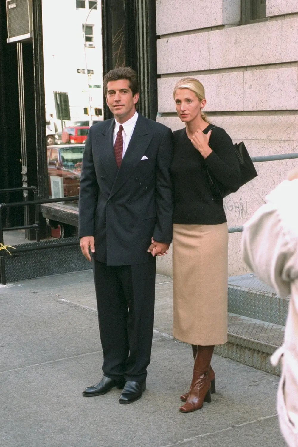 Carolyn Bessette Kennedy: The Fashion Icon and Her Lasting Legacy