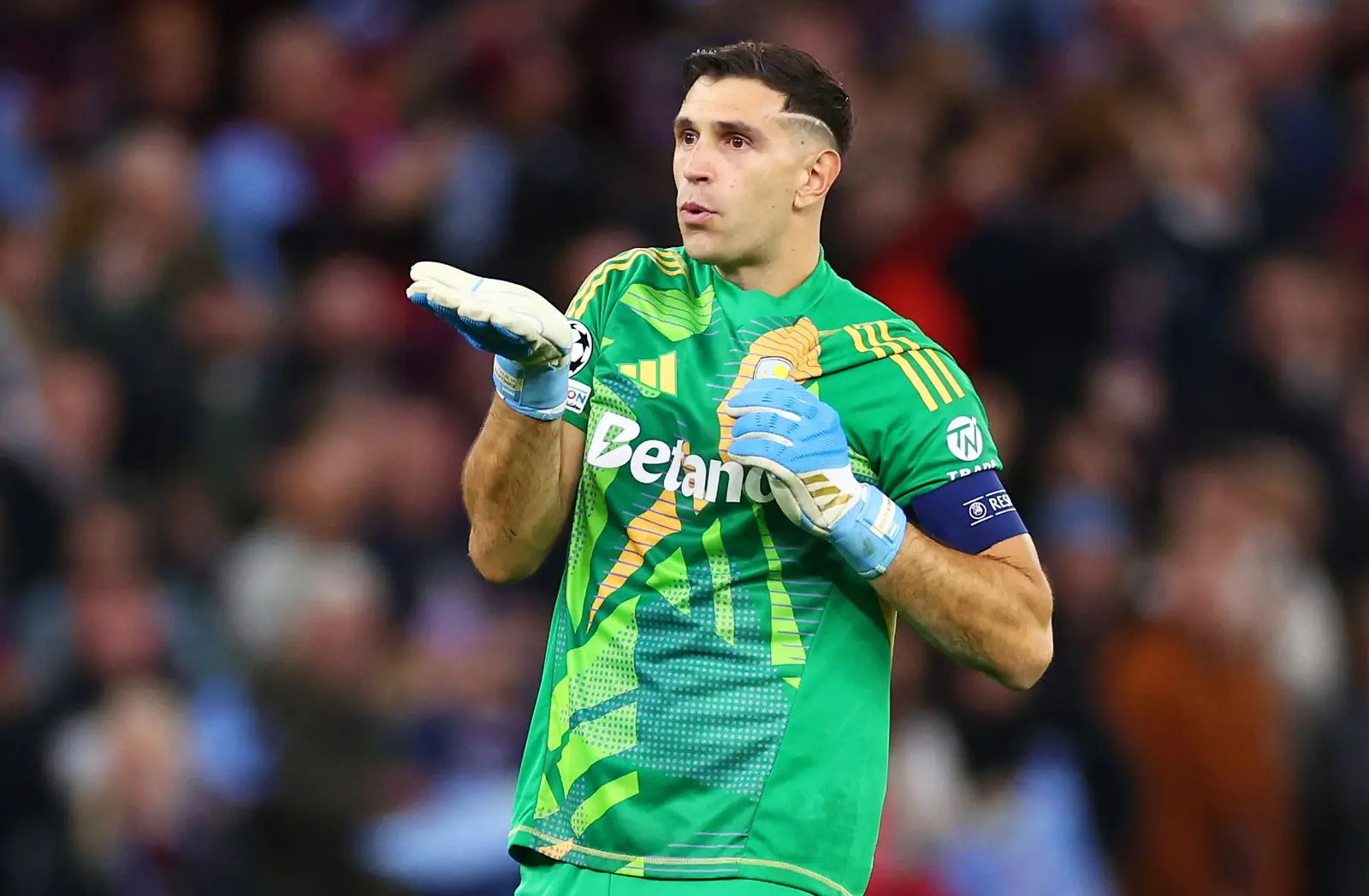 Emiliano Martínez: From Underdog to Goalkeeper Hero