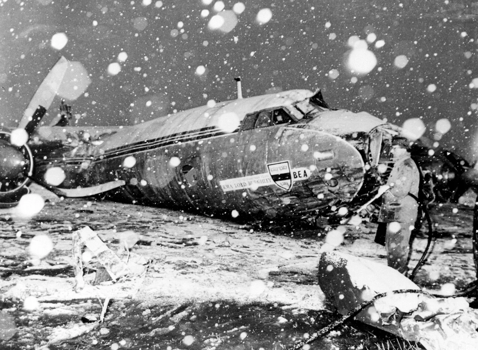 Remembering the Munich Air Disaster: A Tragic Event in Football