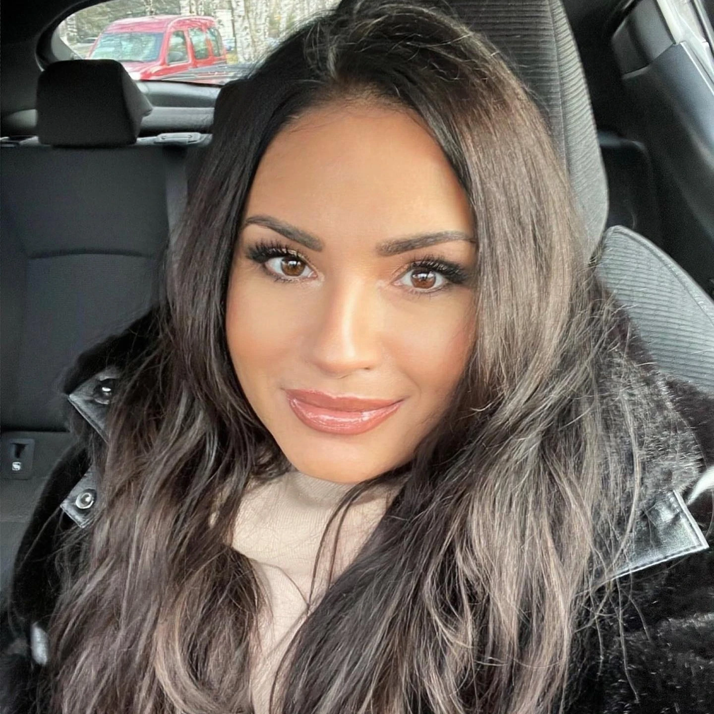 The Remarkable Journey of Olivia Smith in Entertainment