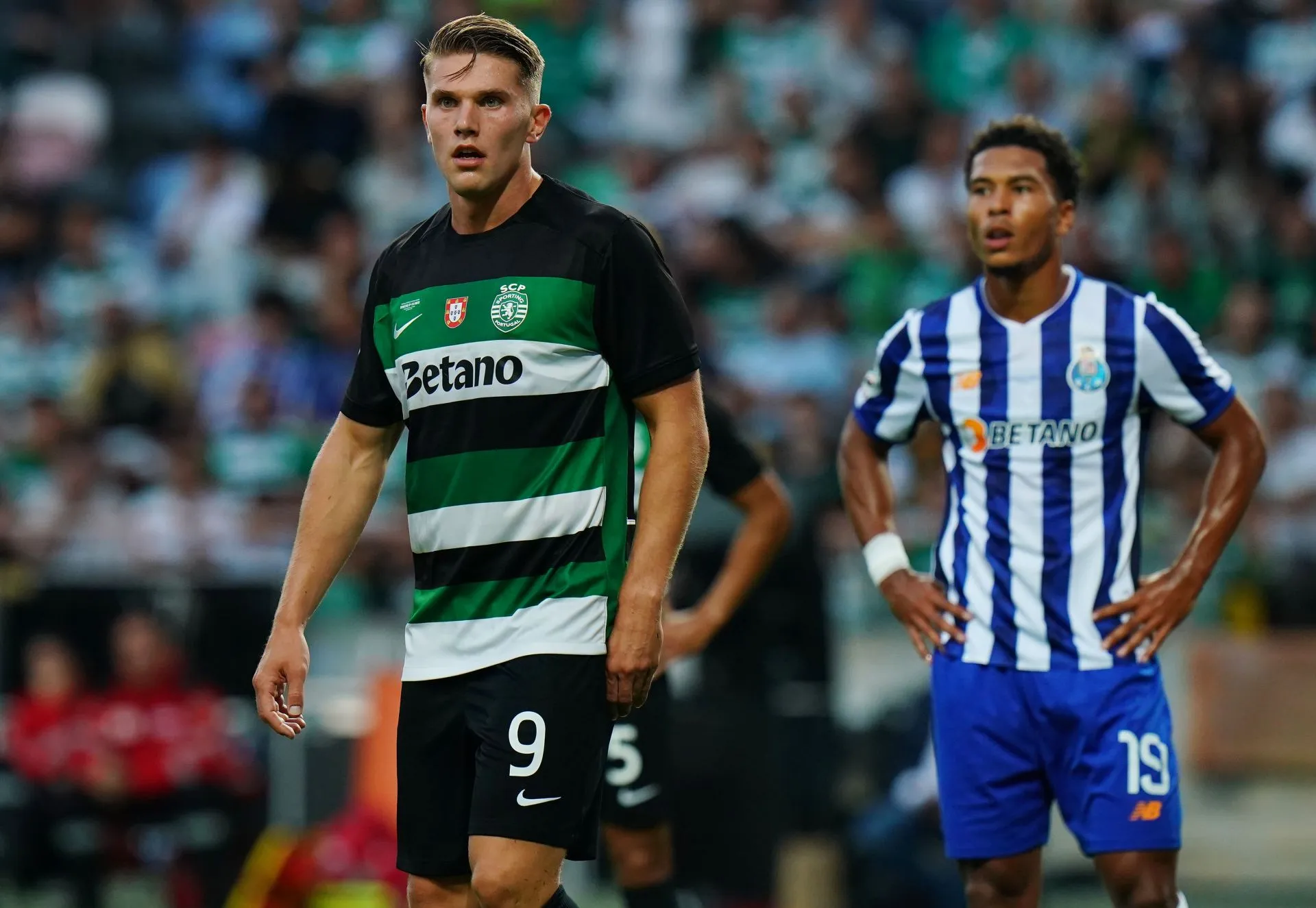 The Thrilling Rivalry Between Porto and Sporting CP