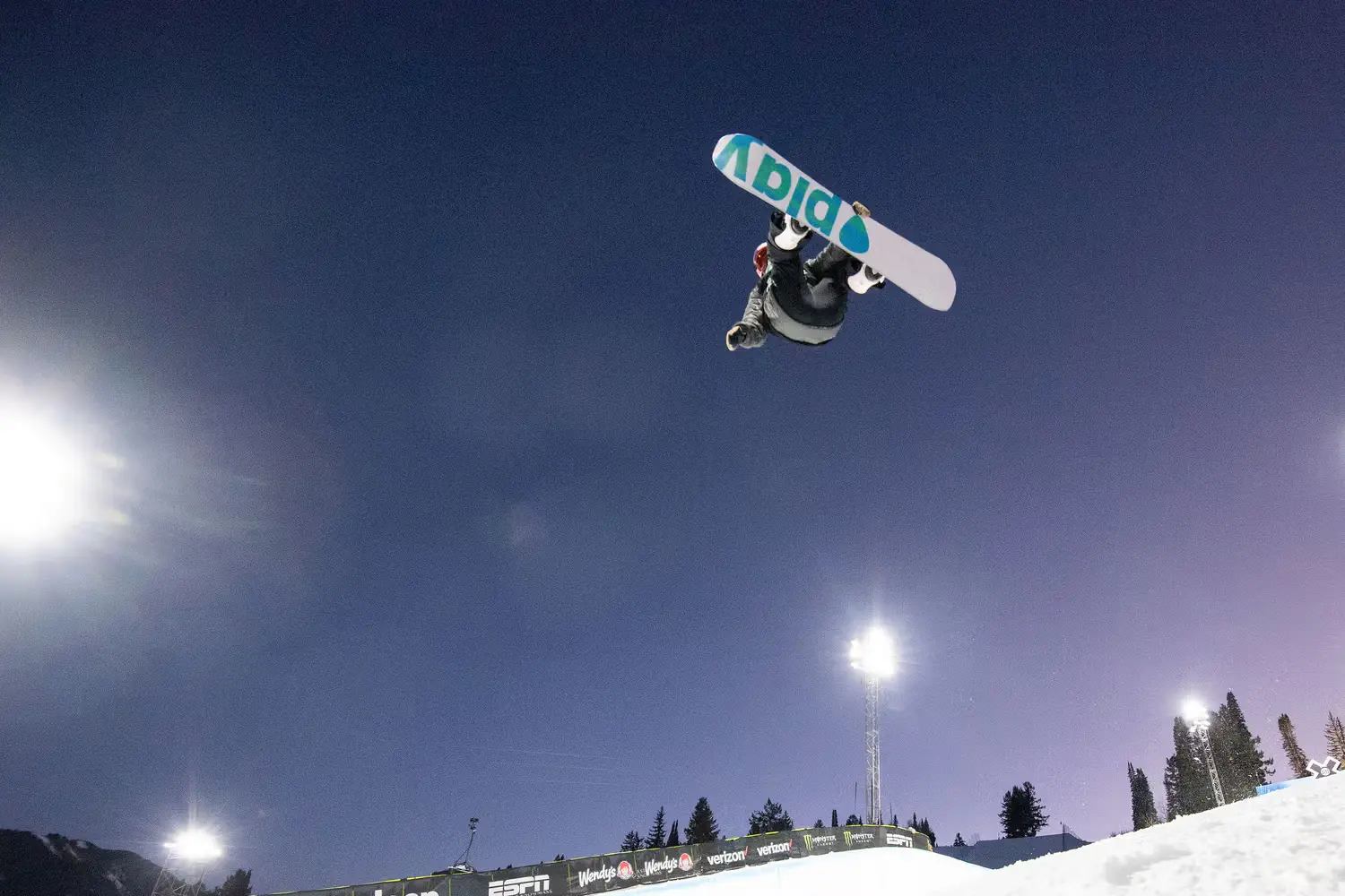 The Inspiring Journey of Queralt Castellet in Snowboarding