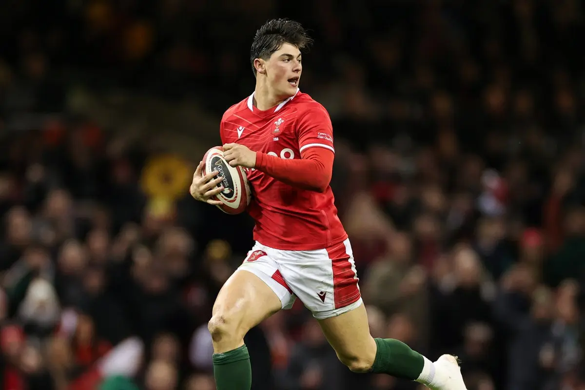 Rees Zammit: The Rising Star of Rugby Union