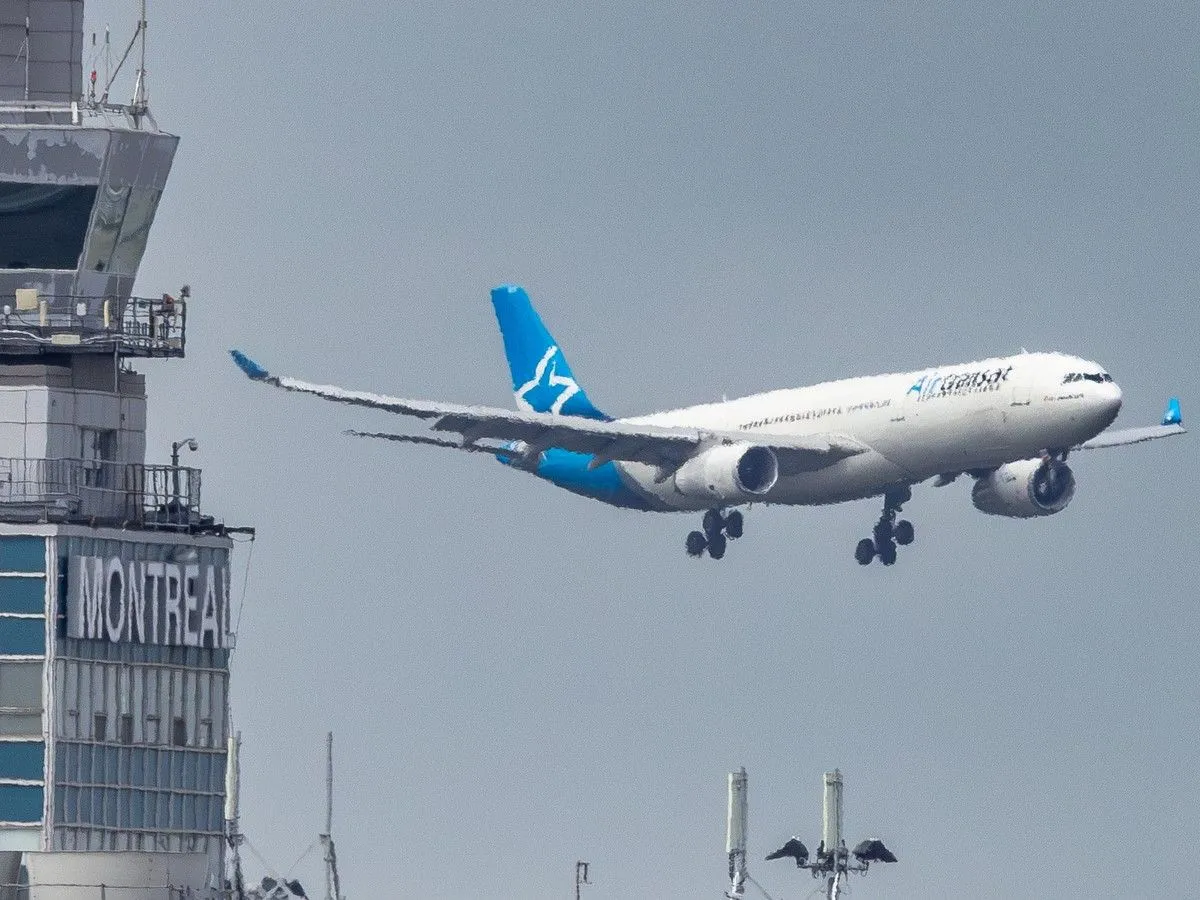 Air transat pierre karl péladeau