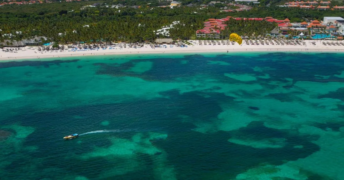 Dominican Republic Bus Crash Claims Lives of Two Canadian Tourists