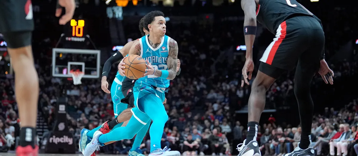 Hornets vs trail blazers