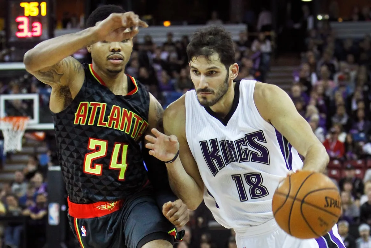 Kings vs hawks: What to Expect in the  Matchup?