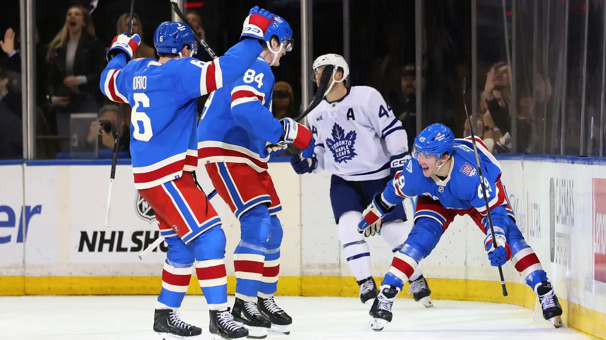 Maple leafs vs rangers