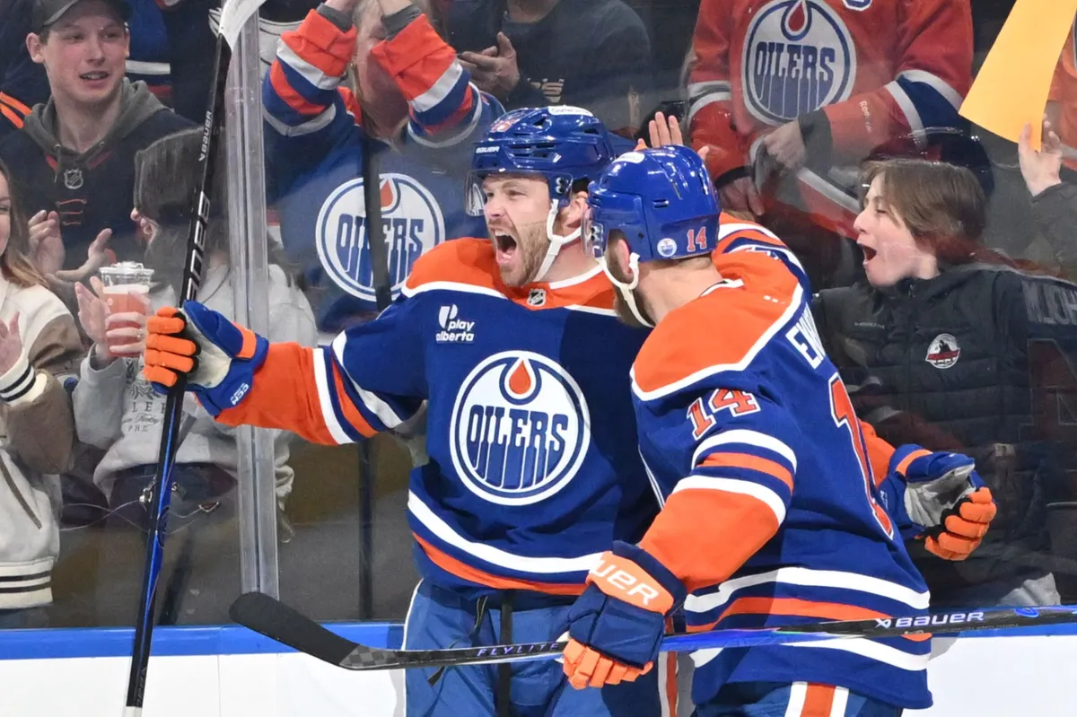 Max Jones Scores Game-Winner for Edmonton Oilers
