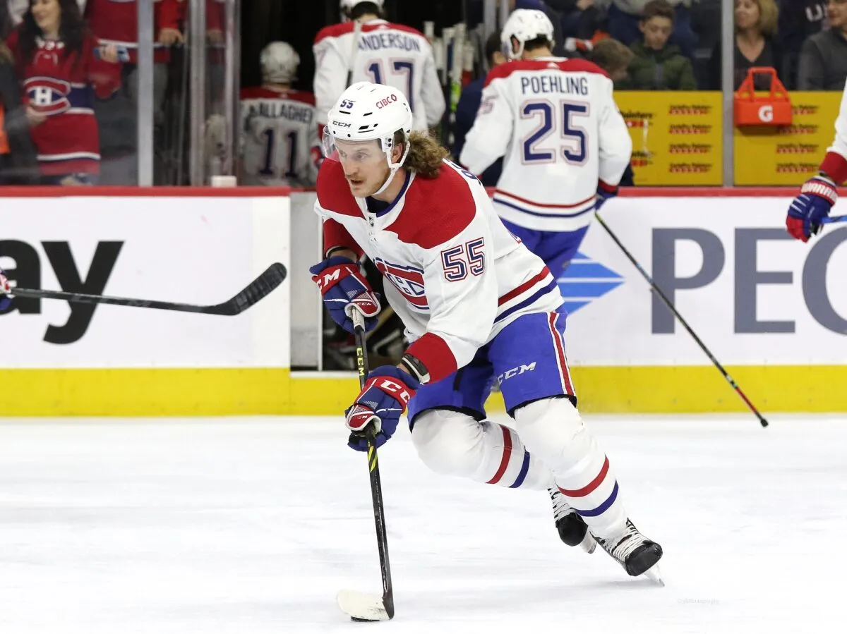Michael pezzetta signs with the Toronto Maple Leafs