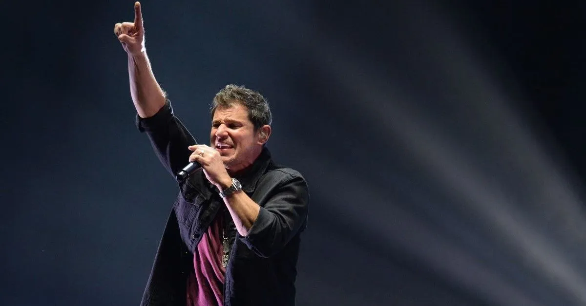 Nick Lachey Hosts Love Is Blind Season 10 Reunion