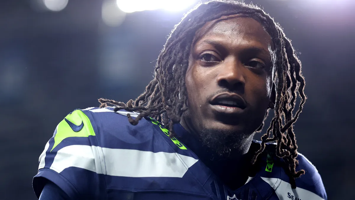Riq Woolen Signs with Philadelphia Eagles