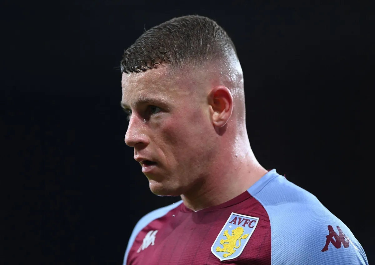 Ross Barkley Scores for Aston Villa in Match Against Manchester United