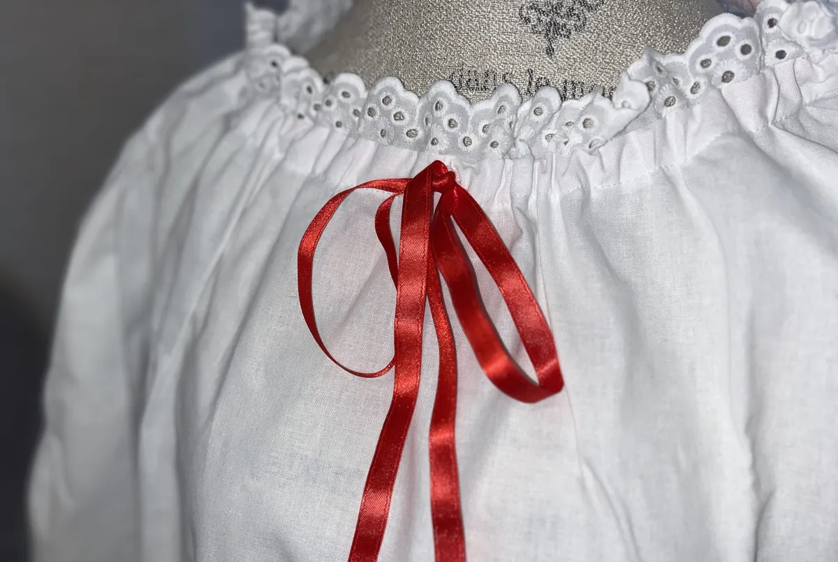 Square One: The Rich Tapestry of Traditional Italian Costumes