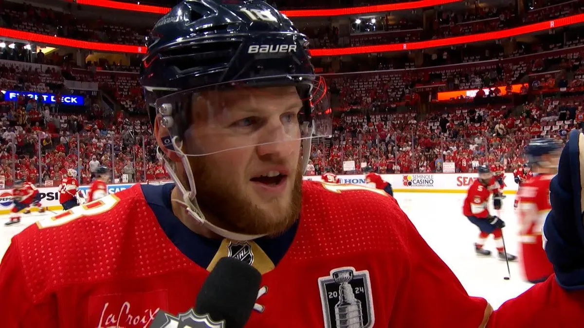 Steven Lorentz Scores First Goal in 30 Games