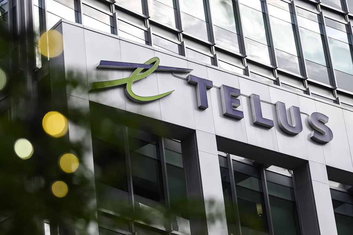 Telus: What is Happening with  Stock Valuation?