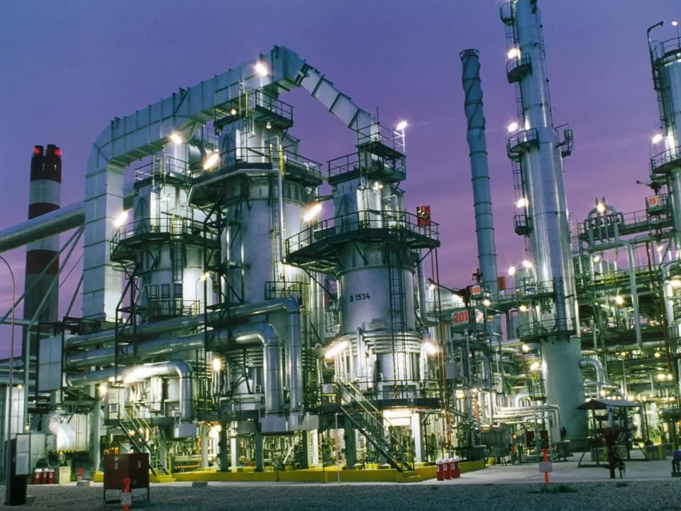 Oil refinery: What is the Current State of the  in Ireland?