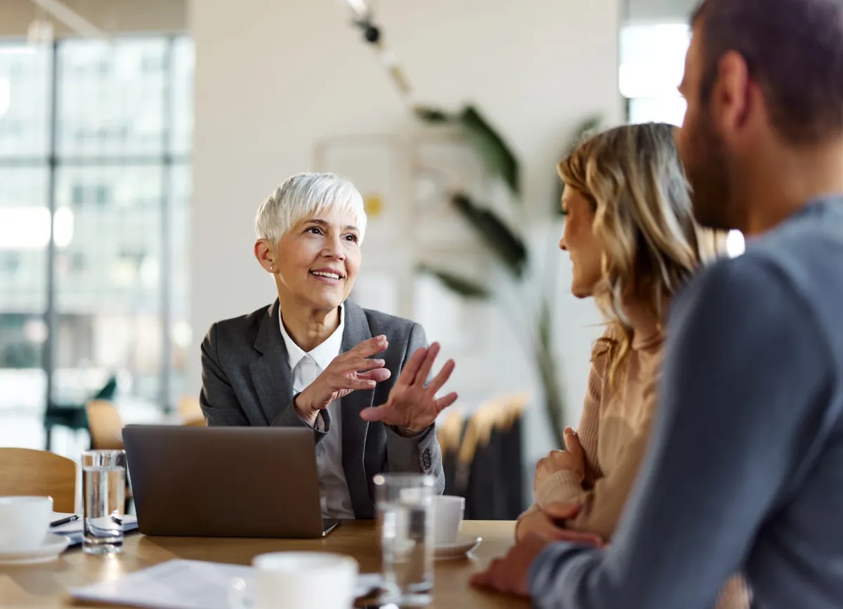 Outlook lite retirement may 25: What Does the Outlook Lite Retirement on May 25 Mean for Users?