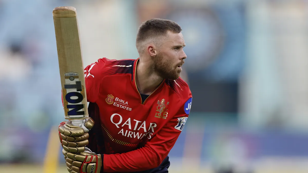 Rcb vs mi: What to Expect in the  Clash at Wankhede Stadium?